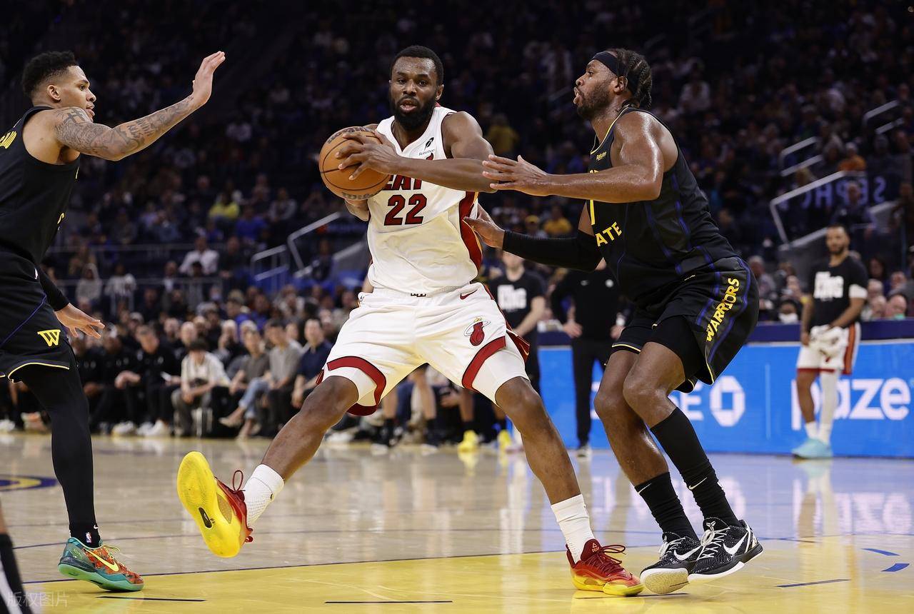 华体会体育-关于这也行？迈阿密热火今晚绝杀压哨密尔沃基雄鹿国际比赛日战术微调，风云突变成都蓉城今夜单刀错失的信息