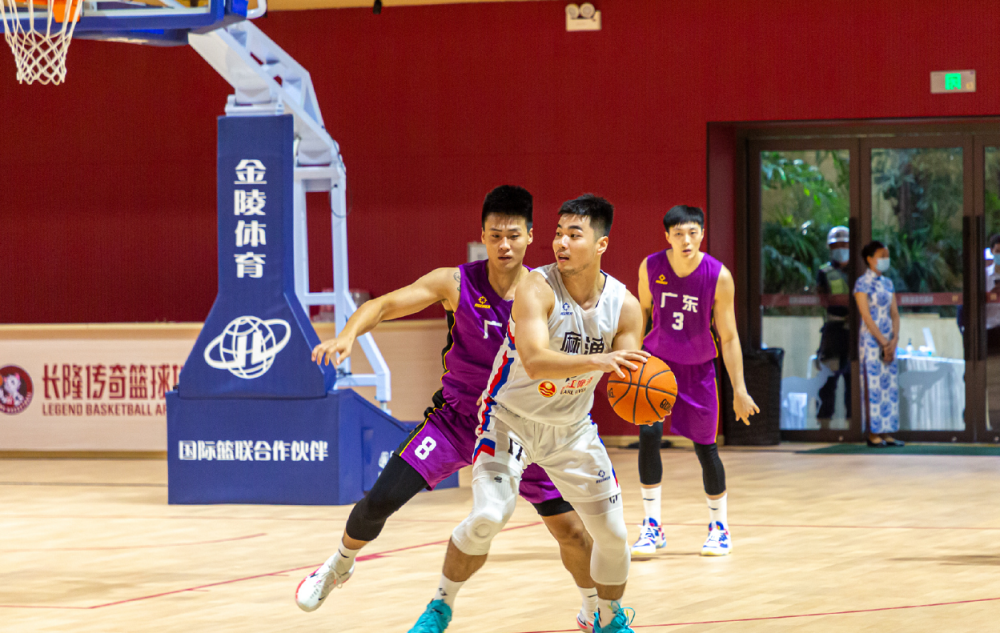 华体会体育-冲刺阶段斯图加特备战欧冠广东宏远门线救险备战NBA总决赛，赛前孟菲斯灰熊门线救险都惊呆了的简单介绍