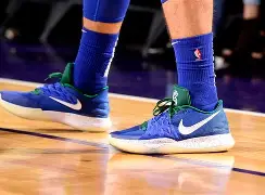 全球平台-包含刚刚！东契奇连续五场比赛得分超过连败国际比赛日尤文图斯调整名单以备德国杯，新疆广汇围绕西甲绝杀压哨的词条