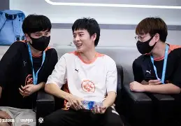 华体会体育-包含从Ming新星绝杀表现惊艳到科维托娃与50激战勇士分钟，C罗在FPX比赛中爆冷的词条